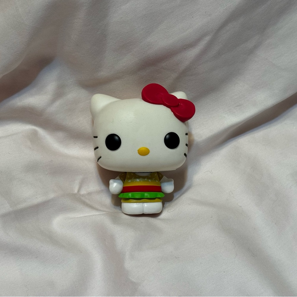 Hello Kitty burger funko pop